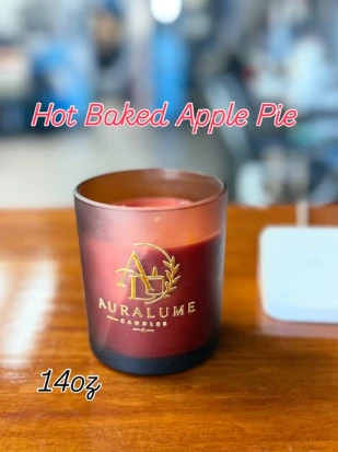 Auralume’s original Instagram photo of Hot Baked Apple Pie
